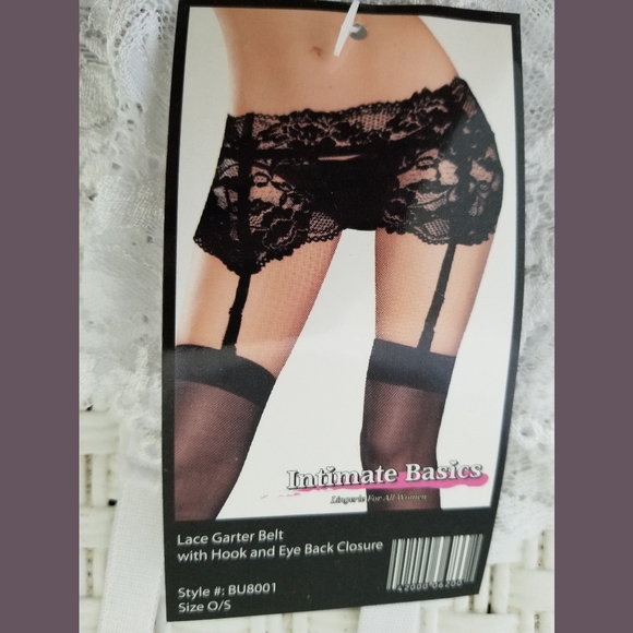 Intimate Basics NWT White Garter Belt Small - Picture 3 of 4